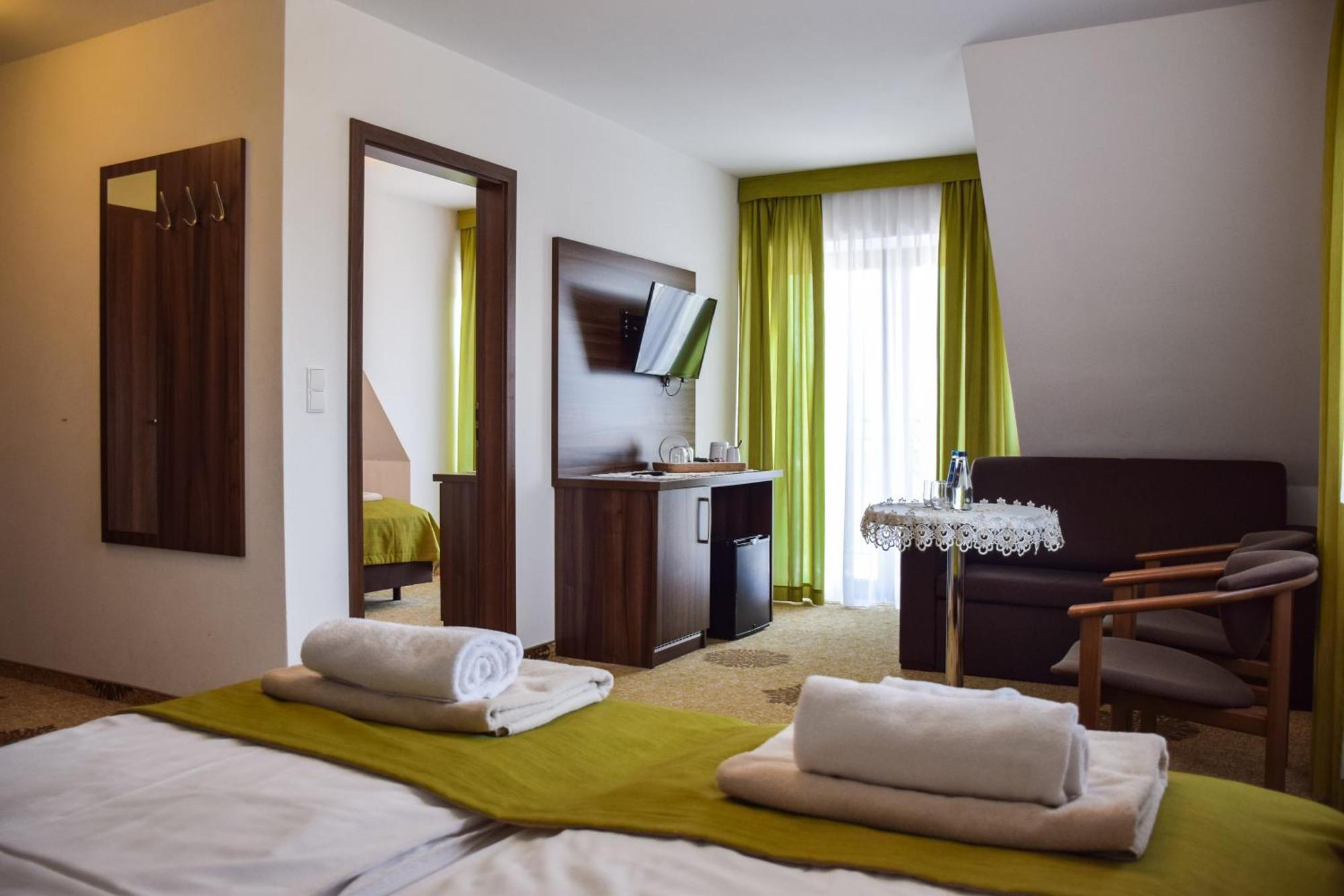 Kaniowka Ski Resort- Relaks W Gorach Z Basenem, Sauna I Jacuzzi Białka Esterno foto
